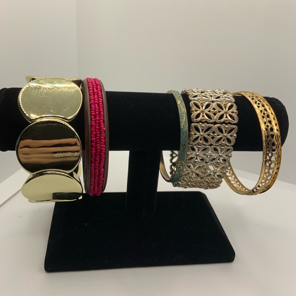bundle of 5 bracelets